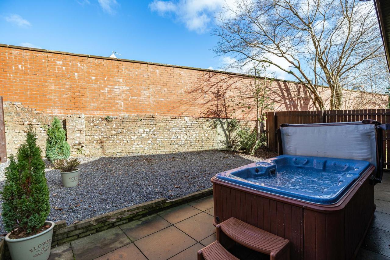 Bluebell Lodge 24 With Hot Tub Newton Stewart Kültér fotó