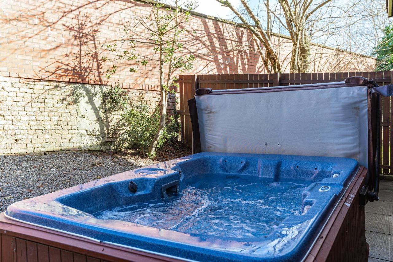 Bluebell Lodge 24 With Hot Tub Newton Stewart Kültér fotó